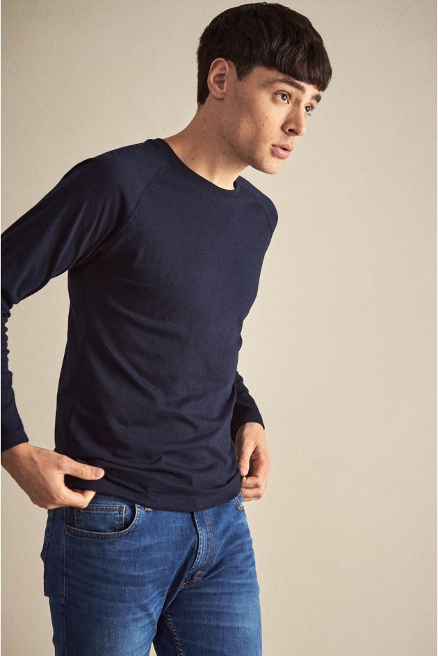 Remera Aston 2