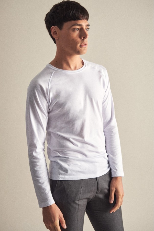 Remera Aston 2