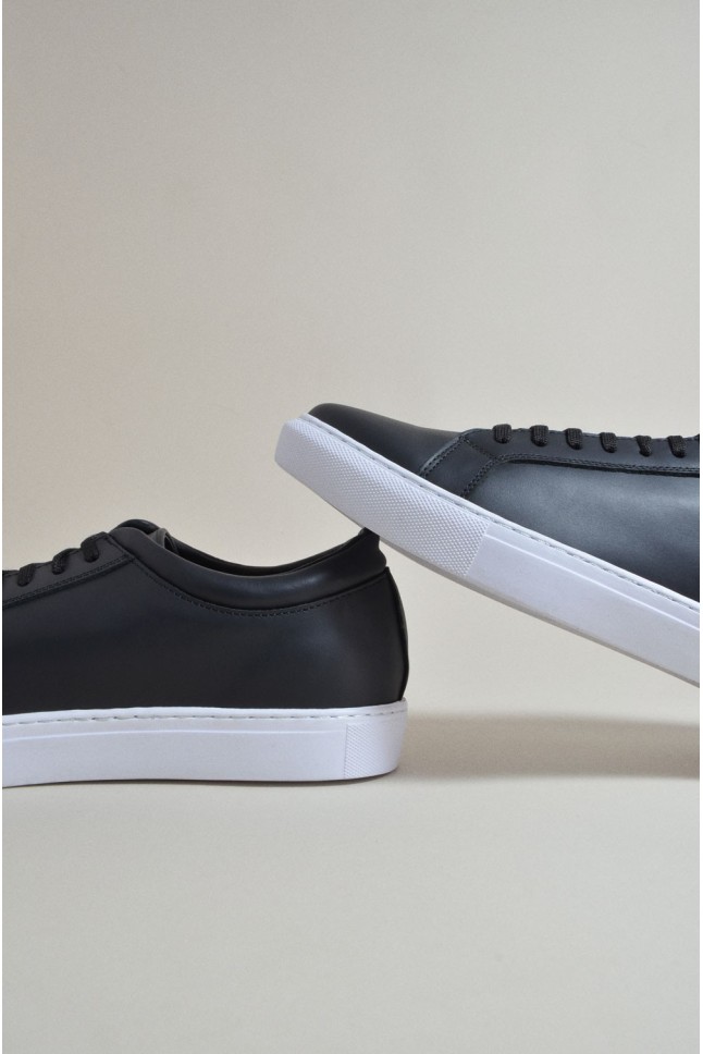 Zapatilla Barna