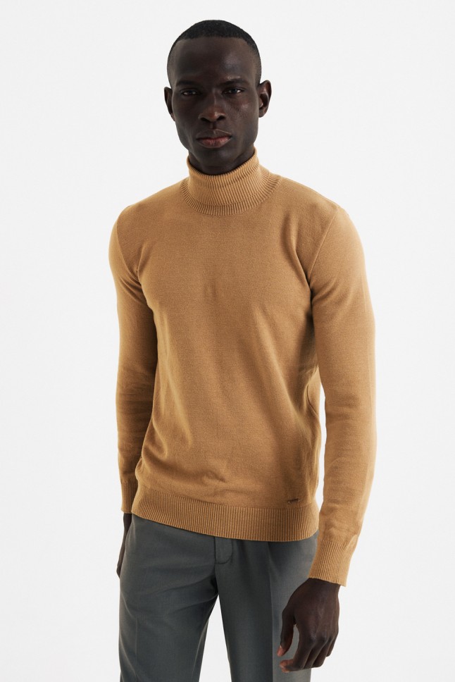 Sweater Polera Derby