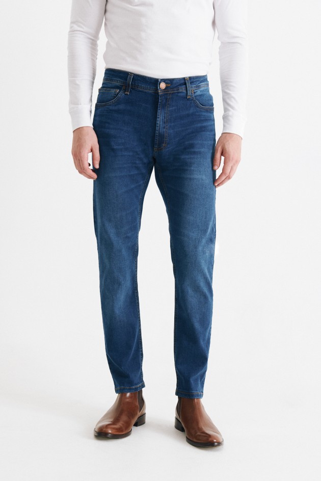 Jean Slim Fit Burdeos