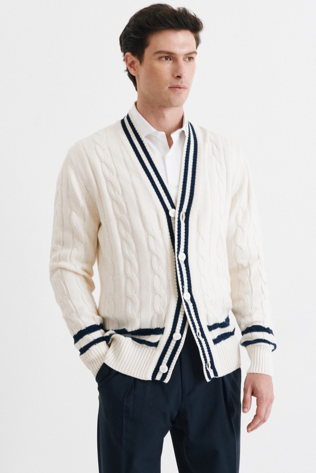 Cardigan Ochos Cricket