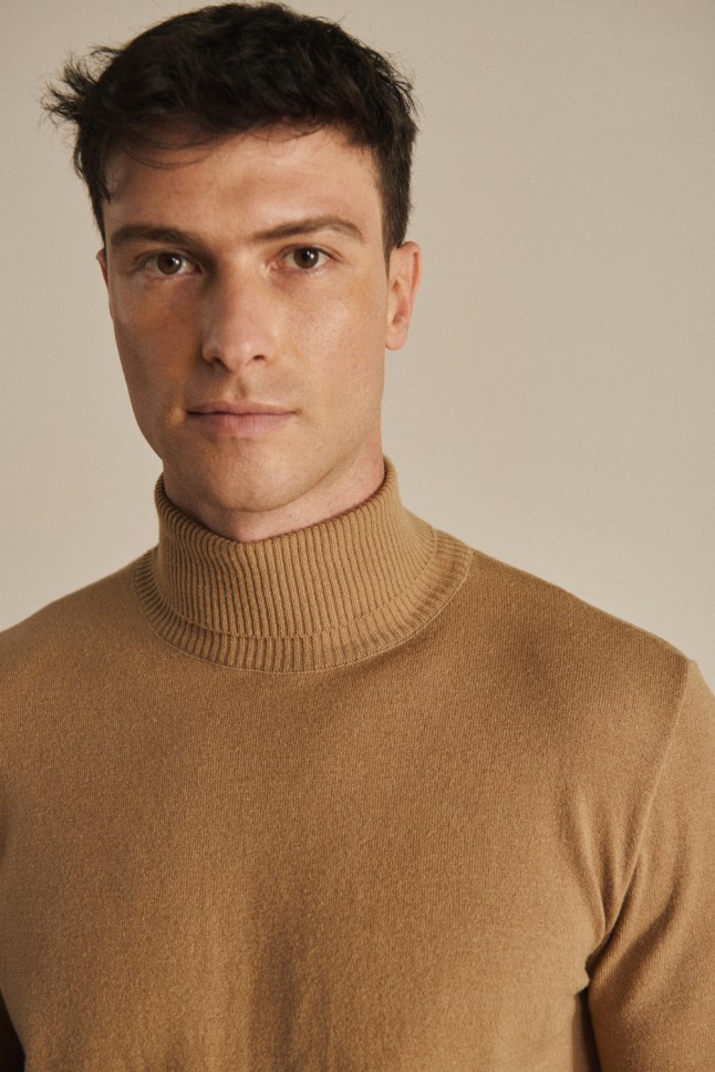 Sweater Polera Derby