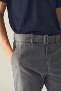 Pantalon Trama Raya Cinturon